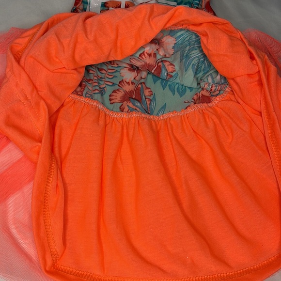 New Chic Baby Girl’s Two-Piece Dress Set - Picture 9 of 11